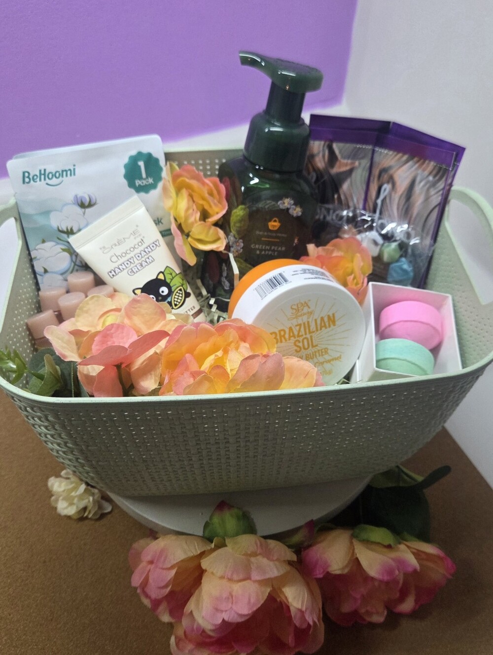 Ultimate Pampering Spa Gift Basket Set Bath & Body Works Clinique Crème Shop - Picture 1 of 7